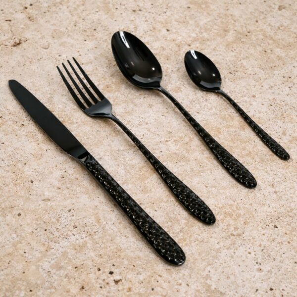 סט סכו״ם 24 יח׳ זהב מט רקוע שחור/זהב